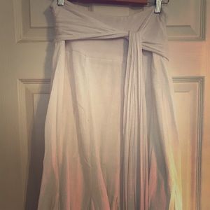 Beautiful and flowing maxi skirt!